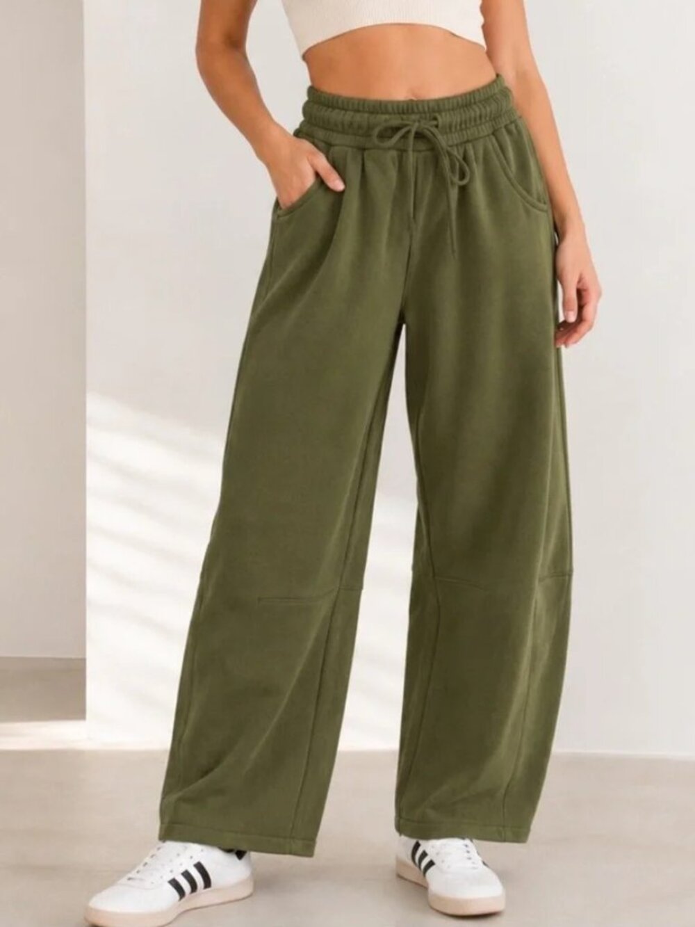 Women’s Army Green Fleece Barrel Wide Drawstring Sweatpants NEW